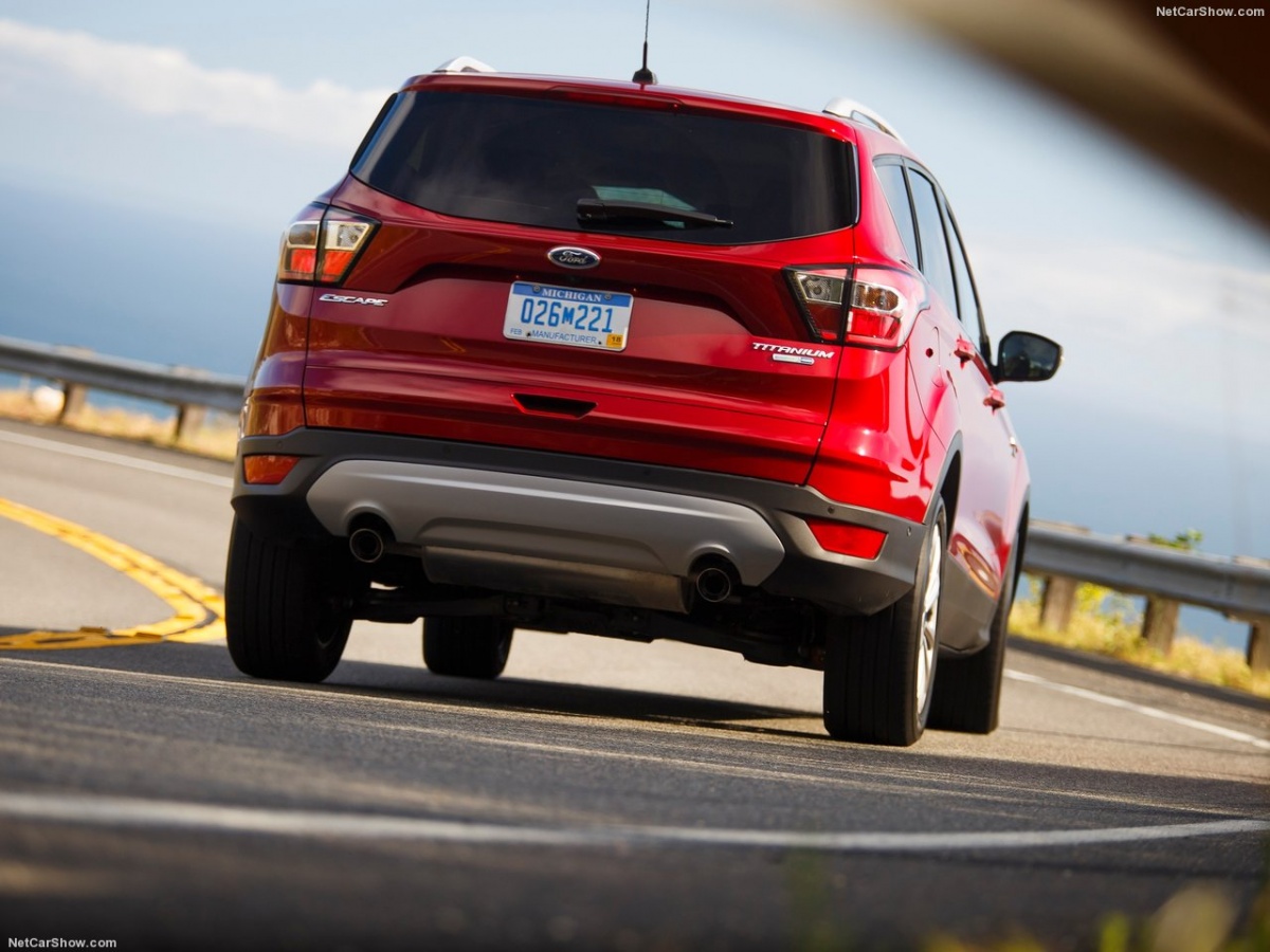 ford escape 2017 buoc tien cong nghe