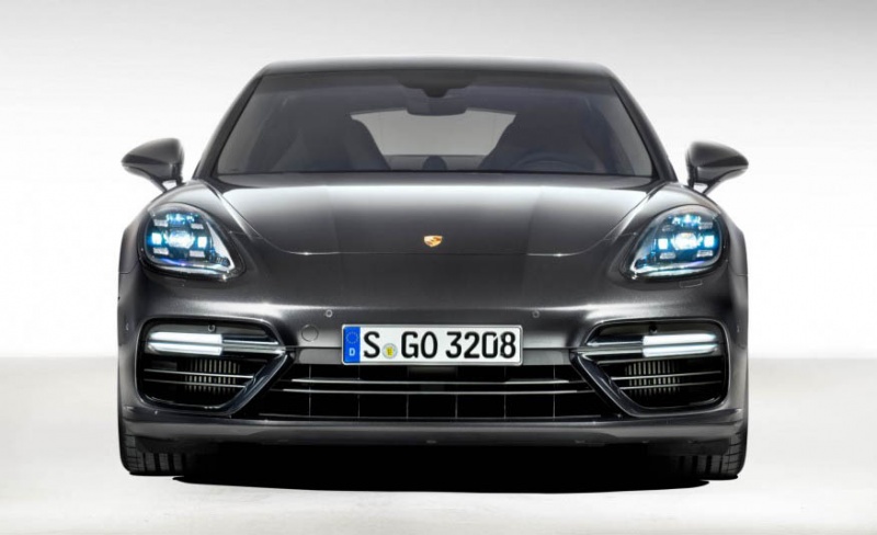 porsche panamera 2017 ghi diem nang cap