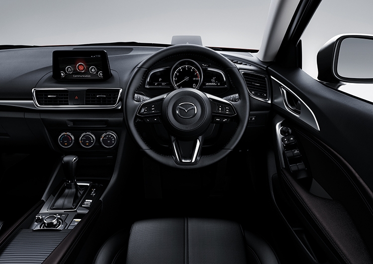 mazda3 2017 gia tu 540 trieu dong tai thai lan