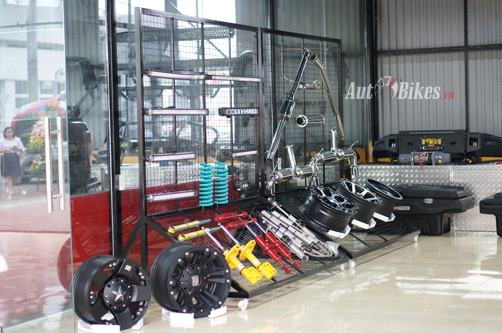 ra mat trung tam do xe ban tai pac tai ha noi