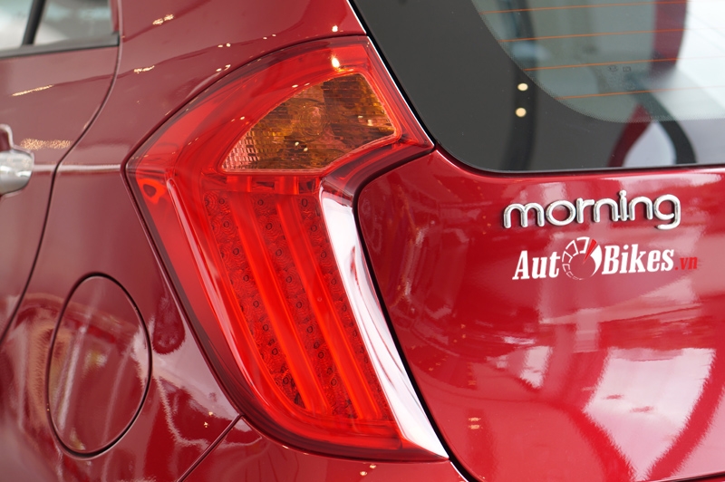 So sánh Kia Morning 2018 với Kia Morning 2017 so sanh kia morning 2018 voi kia morning 2017