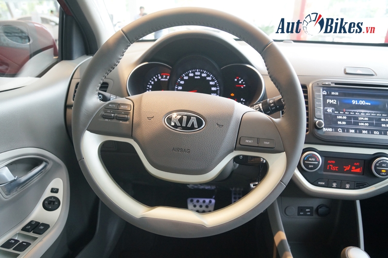 So sánh Kia Morning 2018 với Kia Morning 2017 so sanh kia morning 2018 voi kia morning 2017