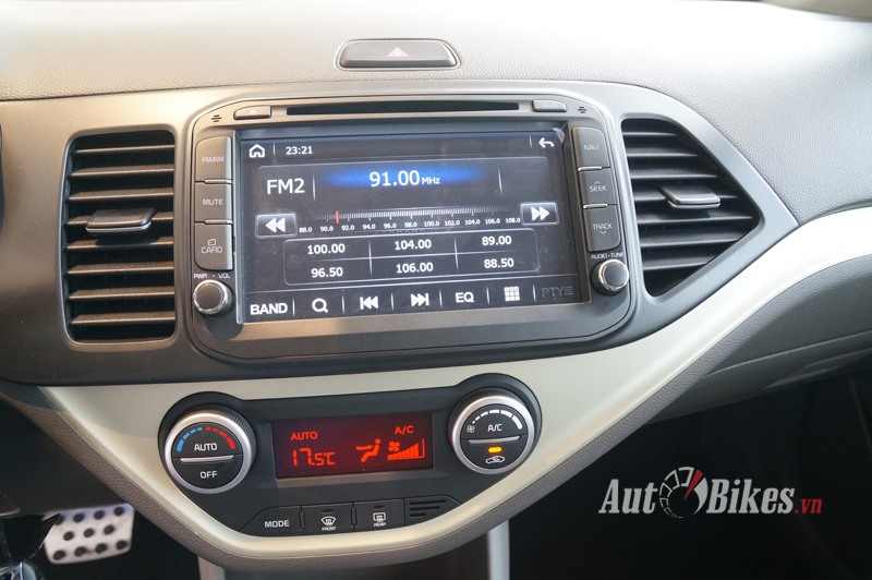 So sánh Kia Morning 2018 với Kia Morning 2017 so sanh kia morning 2018 voi kia morning 2017