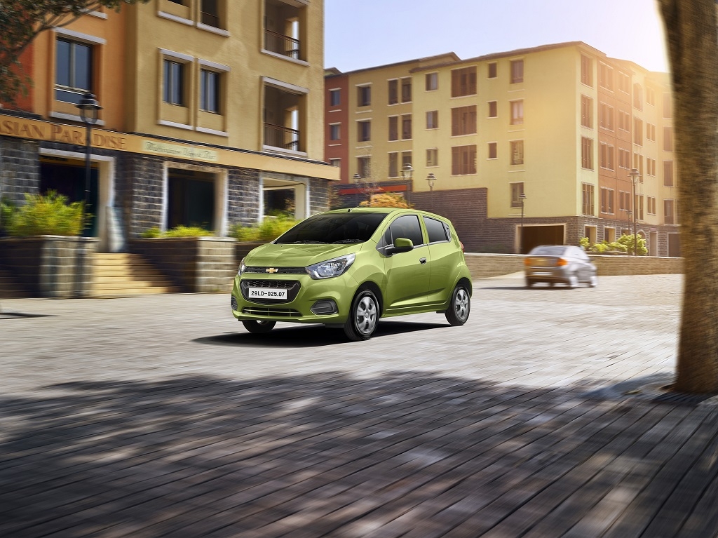 gia xe chevrolet tang do giam khuyen mai