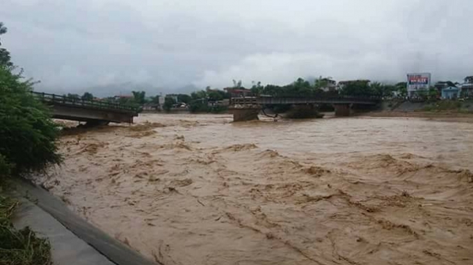 hinh anh mua lu kinh hoang tai cac tinh mien bac