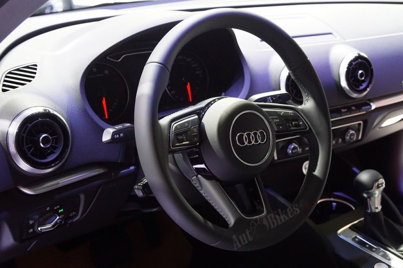 Cận cảnh Audi A3 Sportback vừa ra mắt tại VIMS 2017 can canh audi a3 sportback vua ra mat tai vims 2017