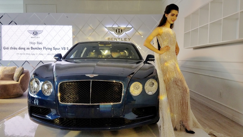 bentley flying spur v8 s ra mat tai viet nam gia gan 17 ty dong