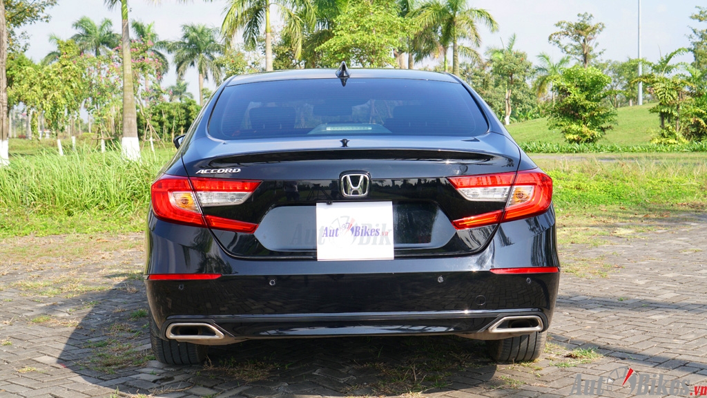 5725-honda-accord-2020-autobikes-10