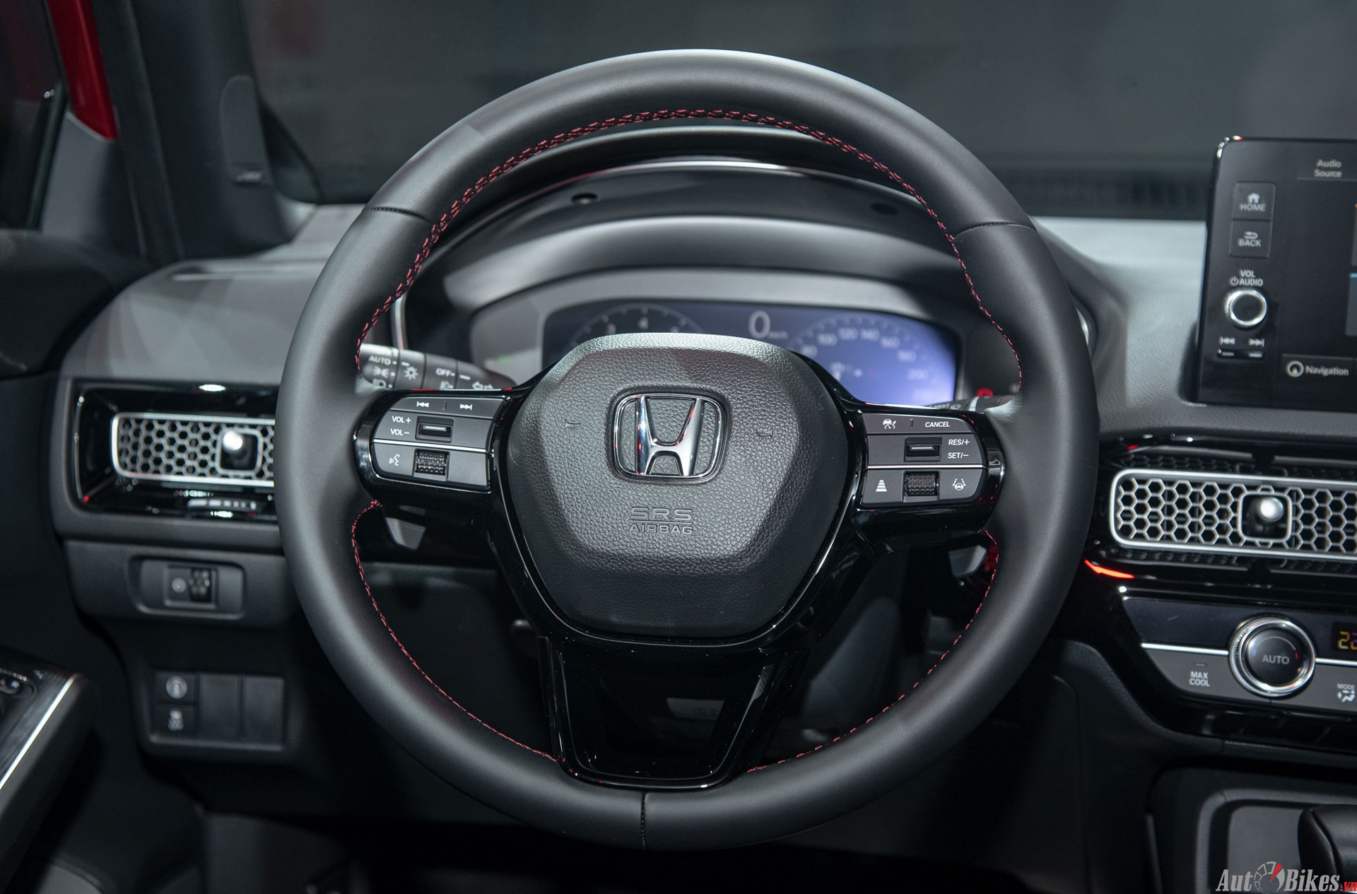 Vừa ra mắt, Honda Civic 2022 giảm 20 triệu đồng tại đại lý