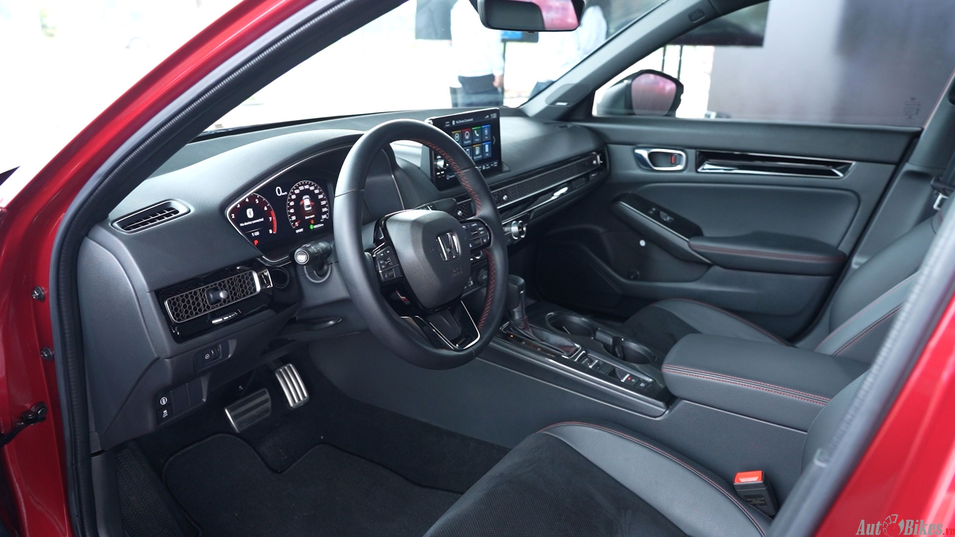Đánh giá nhanh Honda Civic RS 2022: Nâng cấp hàng loạt mà lại rẻ hơn