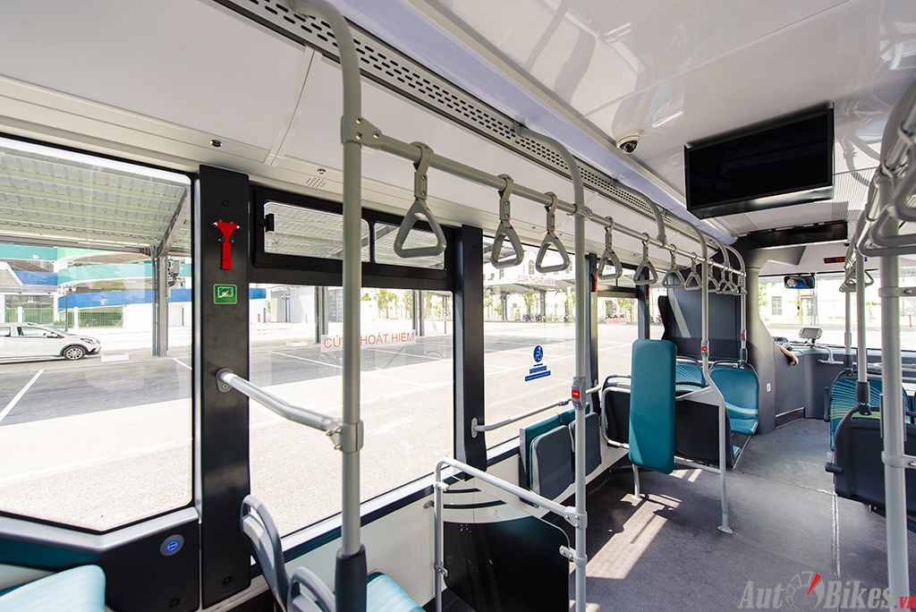 Chùm ảnh tuyến xe buýt điện VinBus đầu tiên hoạt động tại Việt Nam Chùm ảnh tuyến xe buýt điện VinBus đầu tiên hoạt động tại Việt Nam