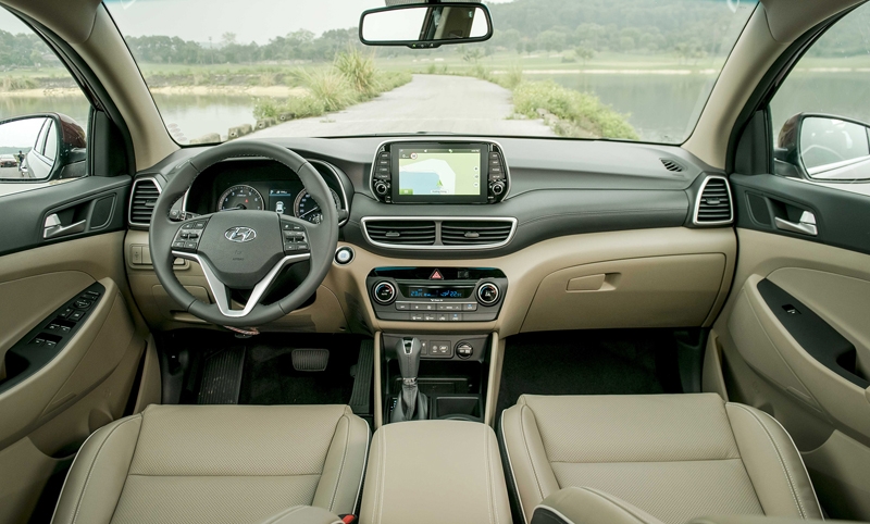 Hyundai Tucson 2019: Khuyến mãi, giá xe, giá lăn bánh tháng 12/2019 Hyundai Tucson 2019: Khuyến mãi, giá xe, giá lăn bánh tháng 12/2019