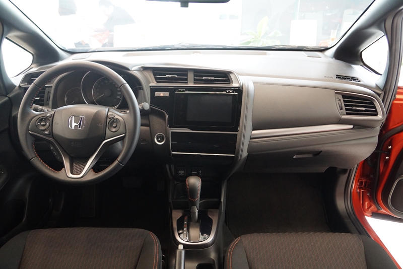 anh thuc te honda jazz nam 2019 tai dai ly