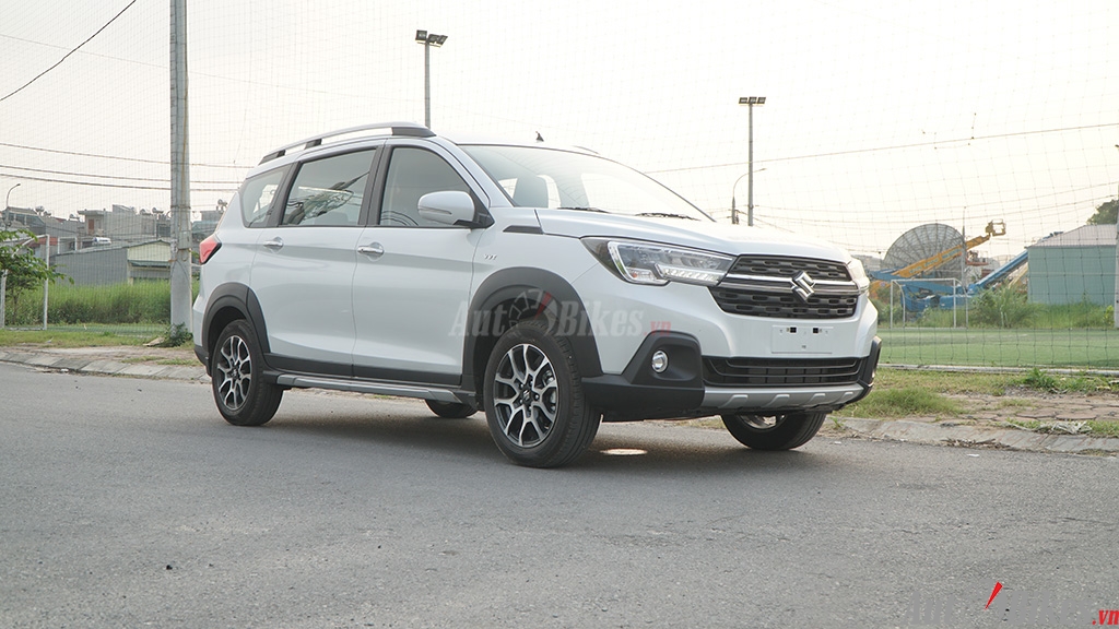 anh thuc te suzuki xl7 tai dai ly