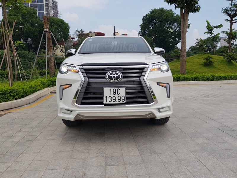toyota hilux do lexus lx570 voi 40 trieu dong