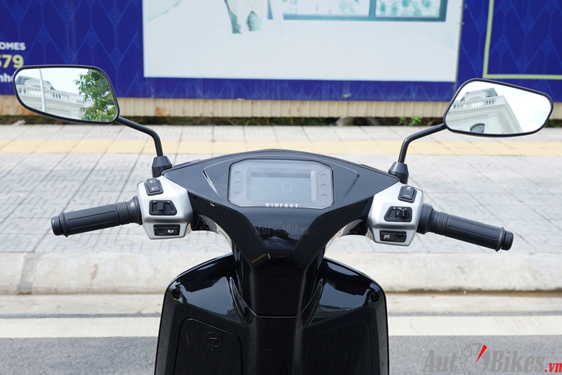 Ảnh thực tế xe máy điện VinFast Vento S Ảnh thực tế xe máy điện VinFast Vento S