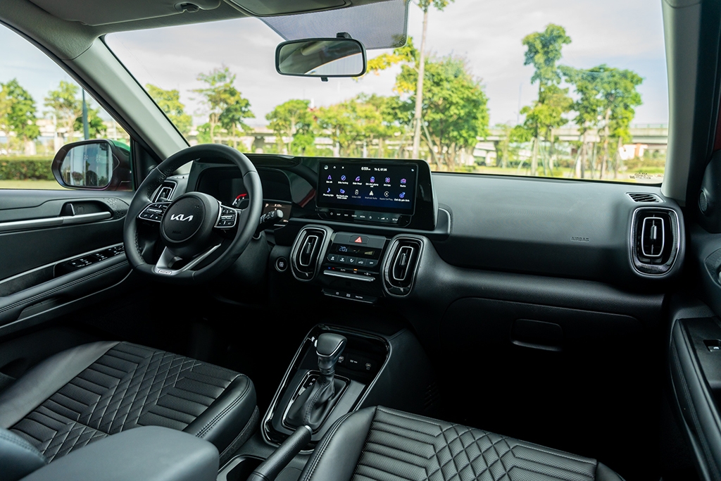 Cận cảnh Kia Sonet vừa ra mắt tại Việt Nam, giá từ 539 triệu đồng