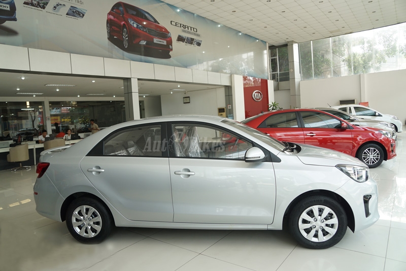 Kia Soluto: Khuyến mãi, giá xe, lăn bánh tháng 12/2019