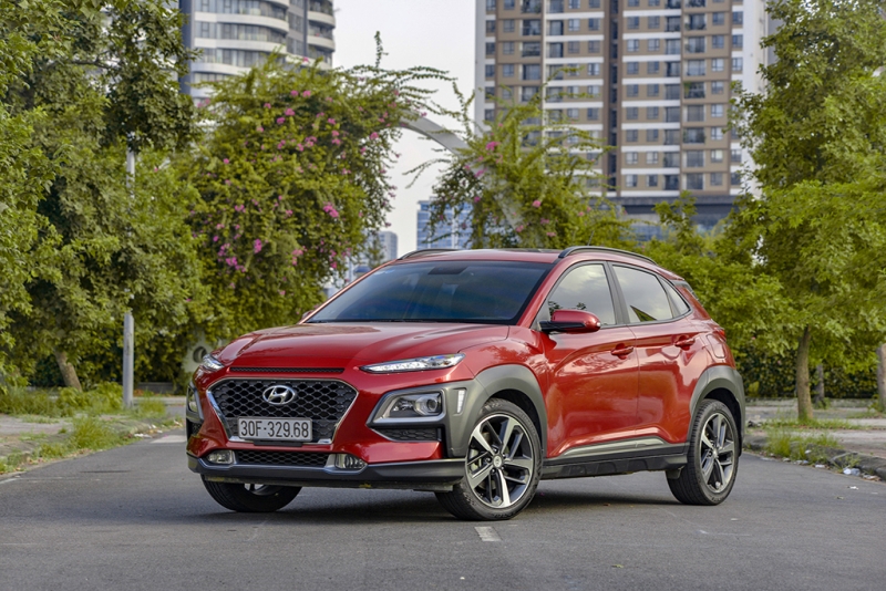 Toyota Corolla Cross thăng hoa, Hyundai Kona lao dốc