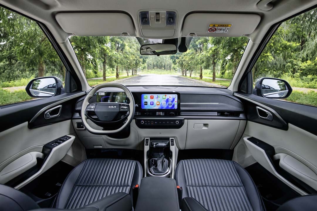 Kia Carens Clavis chào sân Việt Nam: Tái định nghĩa chuẩn xe 7 chỗ bằng công nghệ