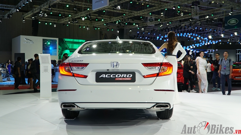 Cạnh tranh Toyota Camry, Honda Accord 2020 khuyến mãi 70 triệu đồng