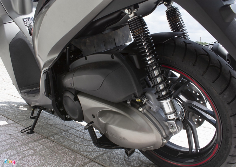 Hình ảnh SH 300i 2019 mới xuất hiện tại Việt Nam, giá gần 300 triệu Hình ảnh SH 300i 2019 mới xuất hiện tại Việt Nam, giá gần 300 triệu