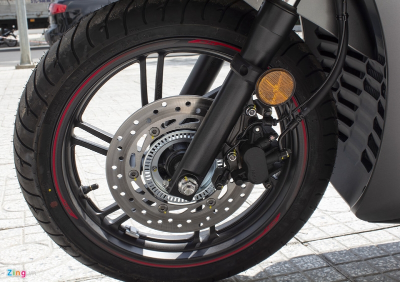 Hình ảnh SH 300i 2019 mới xuất hiện tại Việt Nam, giá gần 300 triệu Hình ảnh SH 300i 2019 mới xuất hiện tại Việt Nam, giá gần 300 triệu