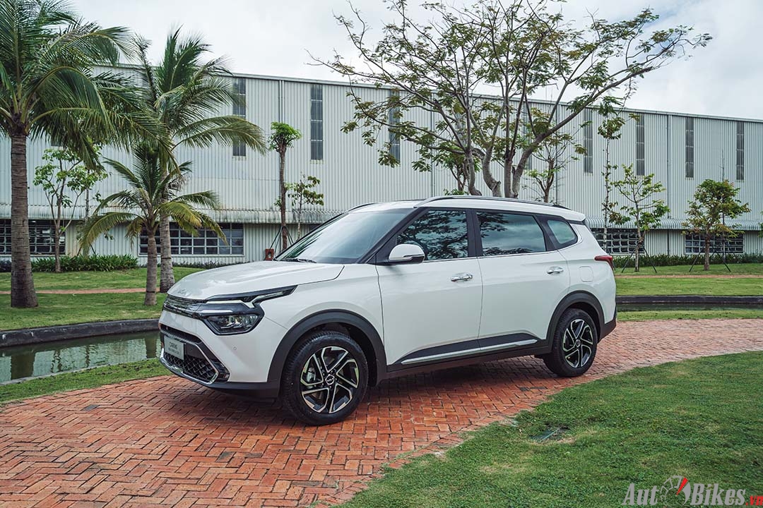 Loạt MPV cỡ nhỏ giảm giá mạnh, cao nhất lên tới 100 triệu đồng Loạt MPV cỡ nhỏ giảm giá mạnh, cao nhất lên tới 100 triệu đồng