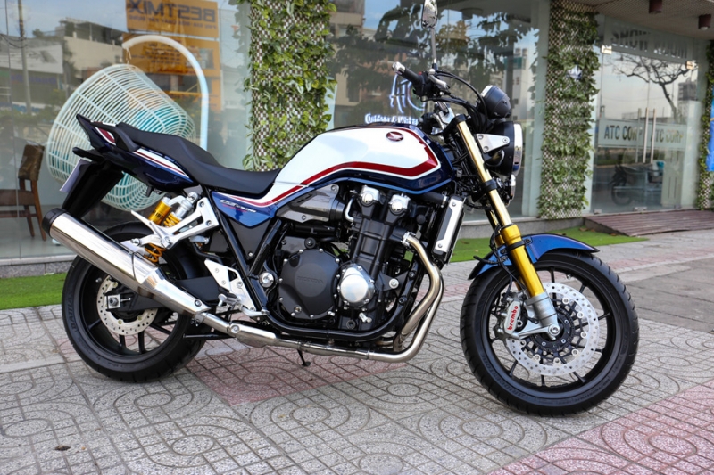 Hình ảnh Honda CB1300 Super Four SP tại Việt Nam, giá 488 triệu đồng hinh anh honda cb1300 super four sp tai viet nam gia 488 trieu dong