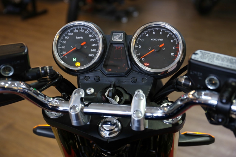 Hình ảnh Honda CB1300 Super Four SP tại Việt Nam, giá 488 triệu đồng hinh anh honda cb1300 super four sp tai viet nam gia 488 trieu dong