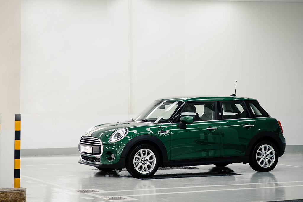 Mini Cooper 3 cửa và Mini One 5 cửa 2021 về Việt Nam, giá hơn 1,5 tỷ